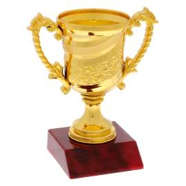 Кубок спортивный 105, золотой, подставка пластик 12.5 х 10,6 х 6,5 см,1823805